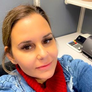 Meet your Posher, Melissa